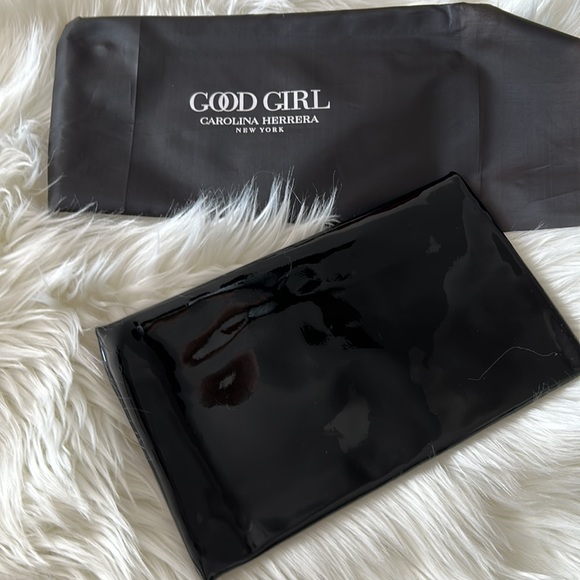 NEW ~ CAROLINA HERRERA POUCH SET - Picture 9 of 10